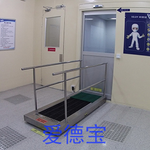 车间除尘交给爱德宝全自动鞋底清洁机