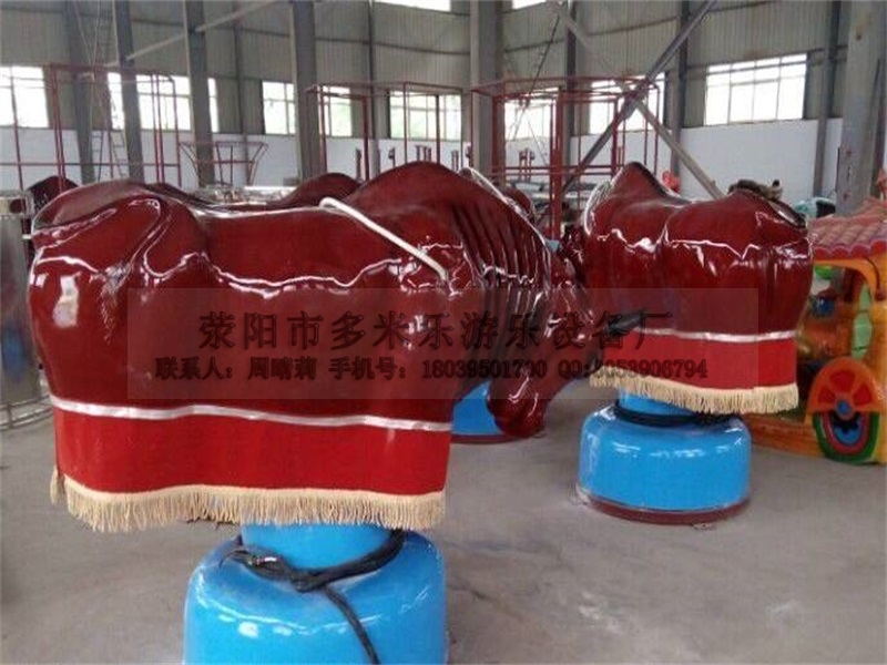 疯狂斗牛机厂家小型游乐设备西班牙斗牛机