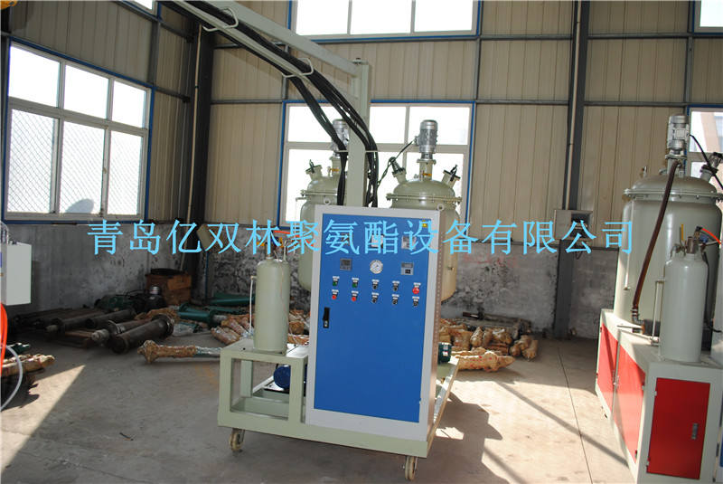 亿双林软泡聚氨酯发泡机