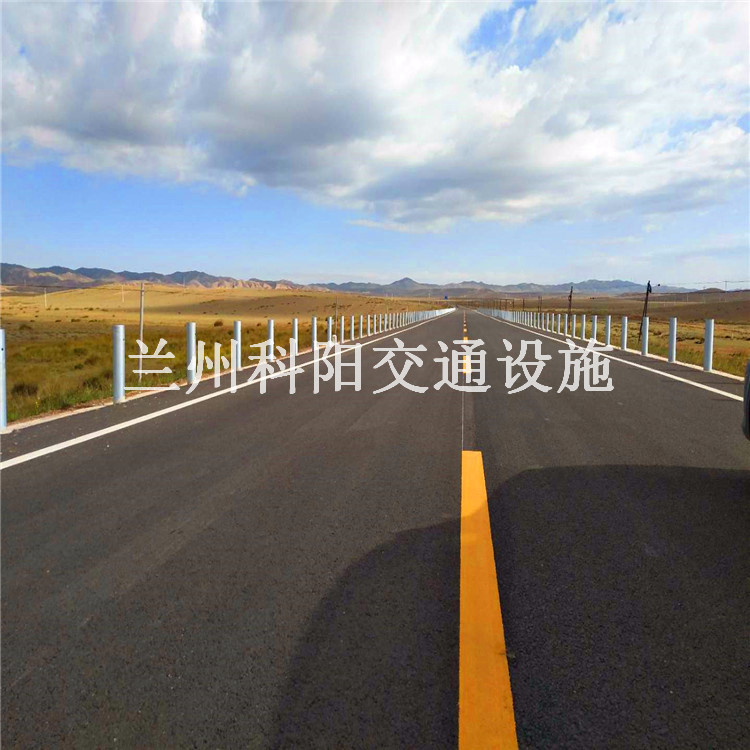 中卫 防撞单面波形梁钢护栏 公路护栏价格 厂家咨询热线