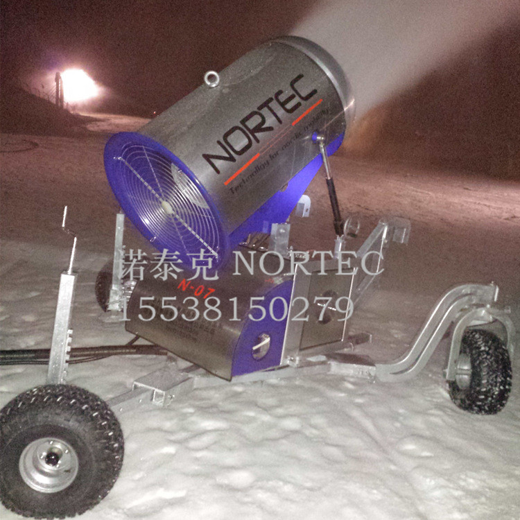 人工造雪机批发厂家 省去中间差价造雪机价格优惠