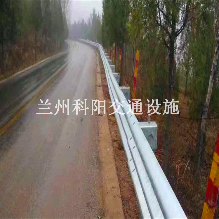 银川 优质波形梁护栏板/公路护栏板批发