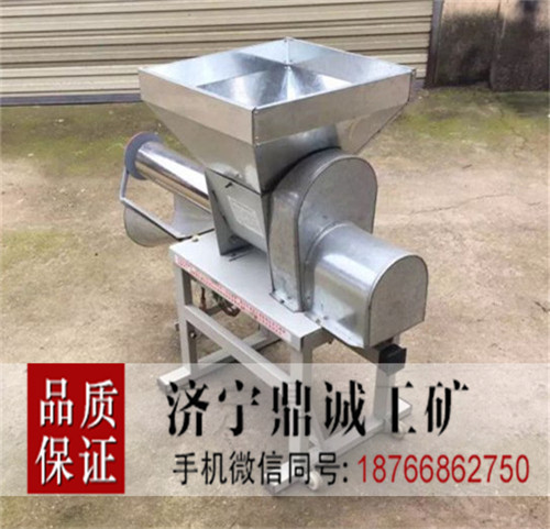 黑龙江双鸭山半自动电磁离合食用菌机械 香菇平菇蘑菇木耳装袋机 高效省时菌料装包机
