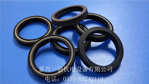 黑色改性四氟斜丝弹簧泛塞封 PPL增强四氟耐高温轴用密封圈