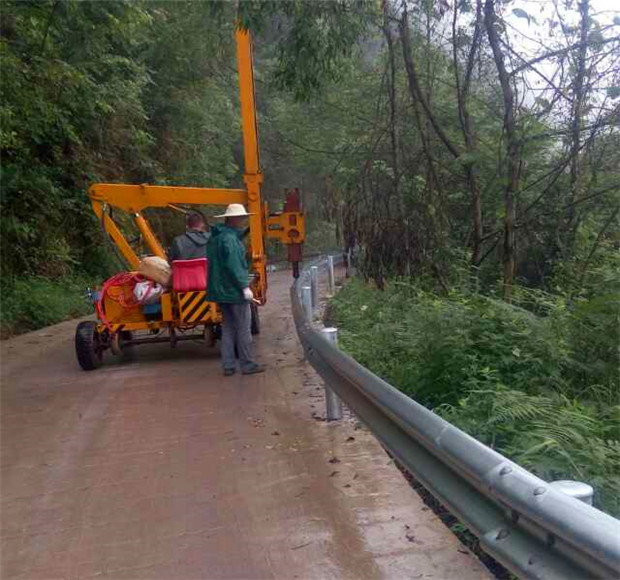 兰州波形护栏 公路护栏 波形梁护栏—兰州科阳交通设施