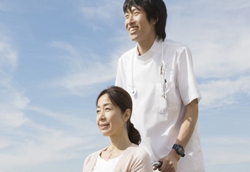 线上线下都有好口碑,医院陪护公司就看准美一家