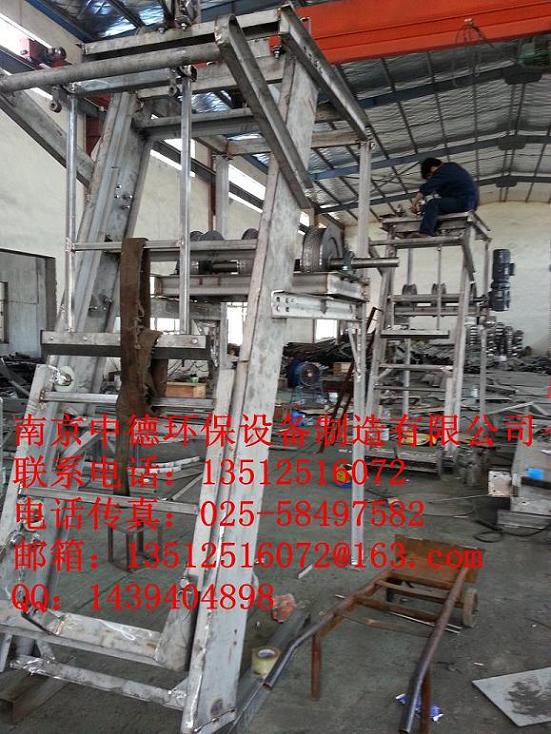 南京中德专业生产GSGS钢丝绳牵引格栅除污机，304不锈钢材质，非标尺寸定制