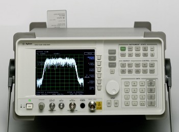 Agilent HP8561A频谱分析仪