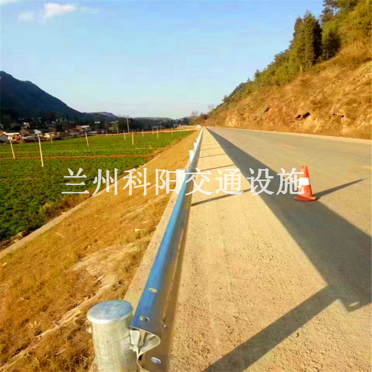 陇南礼县波形梁护栏 公路护栏出厂价格多少钱一米