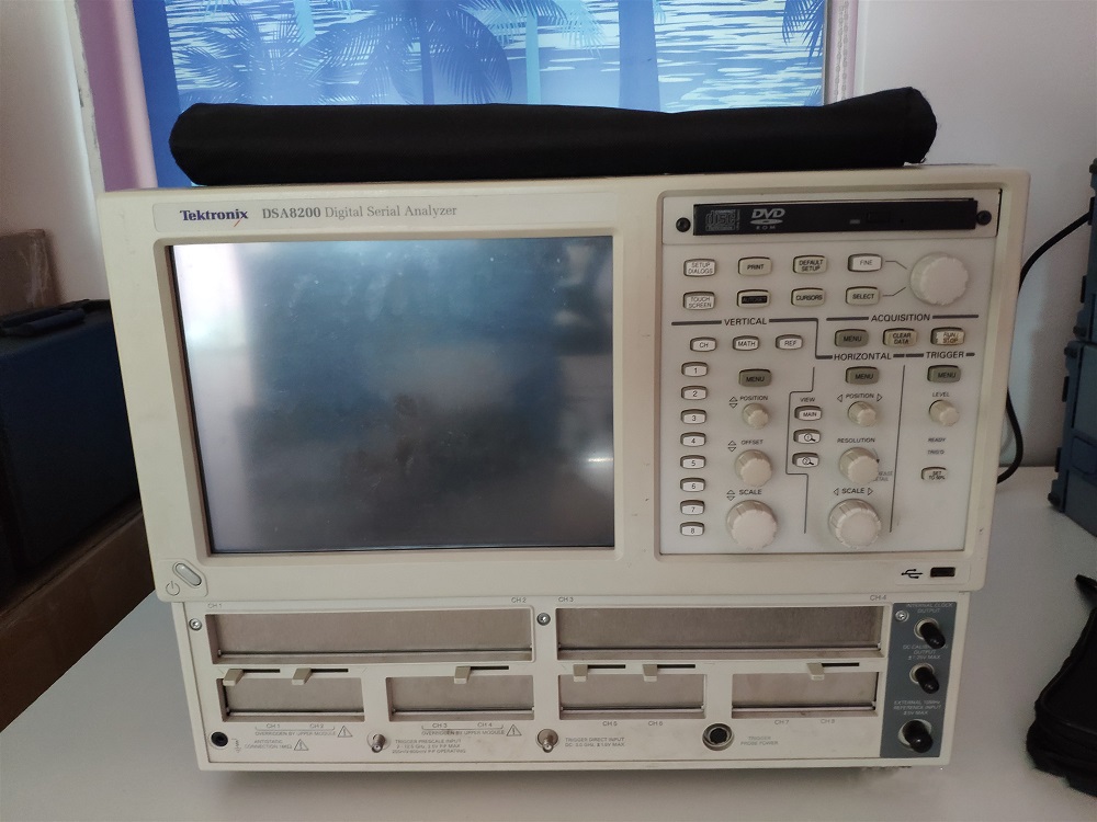 广东现货供应Tektronix泰克DSA8200采样示波器