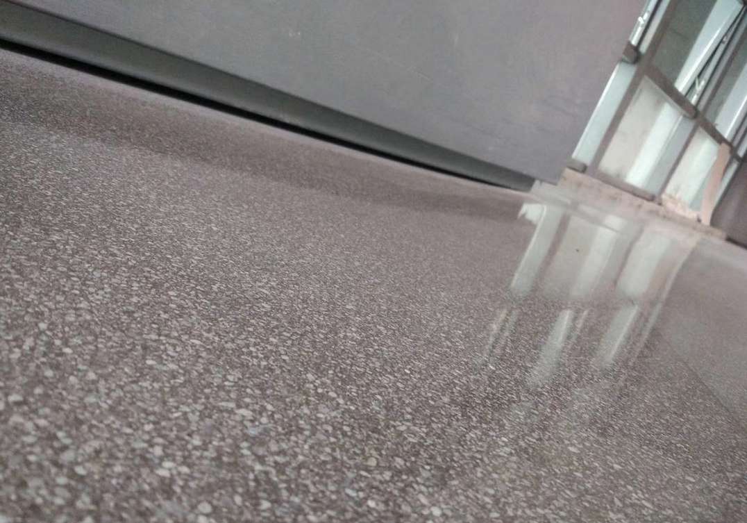 高坪水磨石地坪茶楼无机水泥自流平地坪
