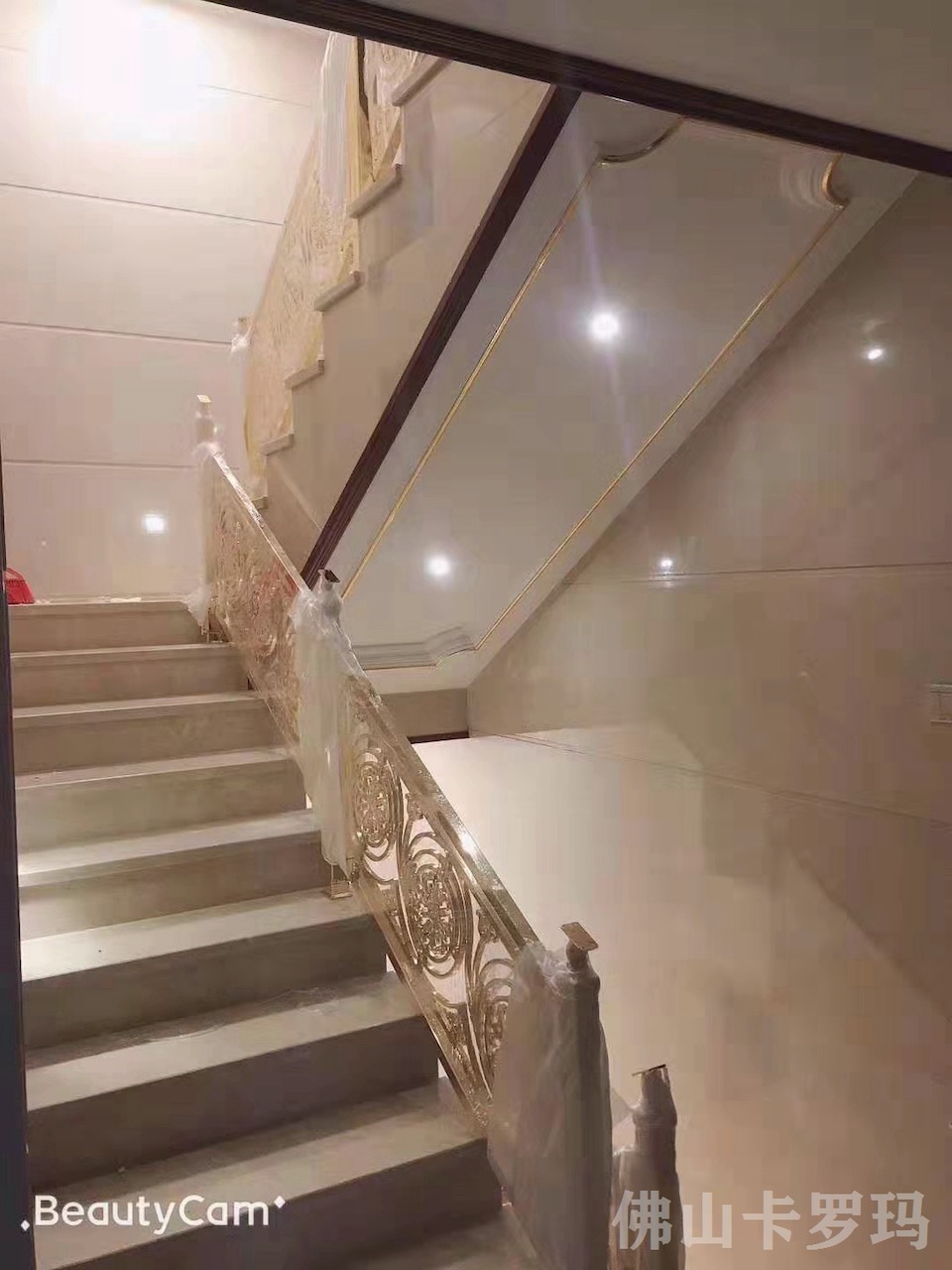 杭州流行別墅樓梯設計 實用銅藝樓梯扶手商品介紹