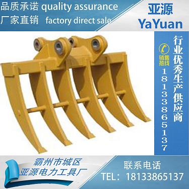 小松挖掘机耙子省时省力 操作方便