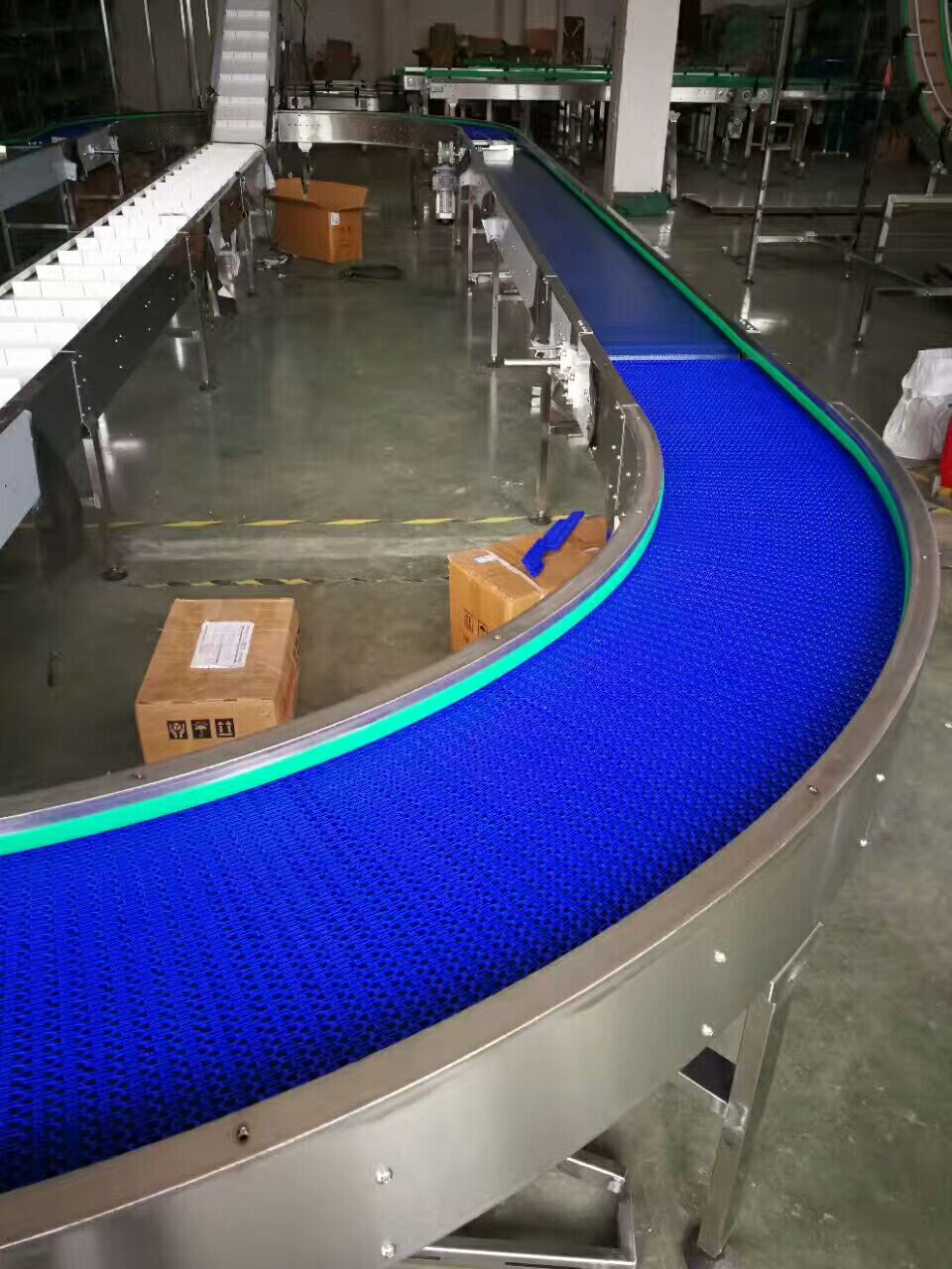 820塑料链板流水线