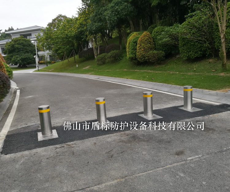 交通警示柱，交通隔离桩，防恐路桩，智能升降柱，按钮圆柱路桩