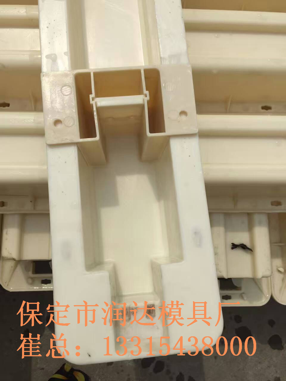 普兰店市  钢丝网立柱模具定做