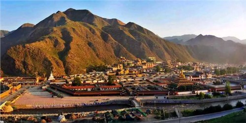 兰州五一旅游租车企业推荐|兰州汽车租赁公司咨询电话|庆源供