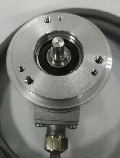 透明膜直径检测Baumer编码器	EIL580-SY06.5LE.01024.A