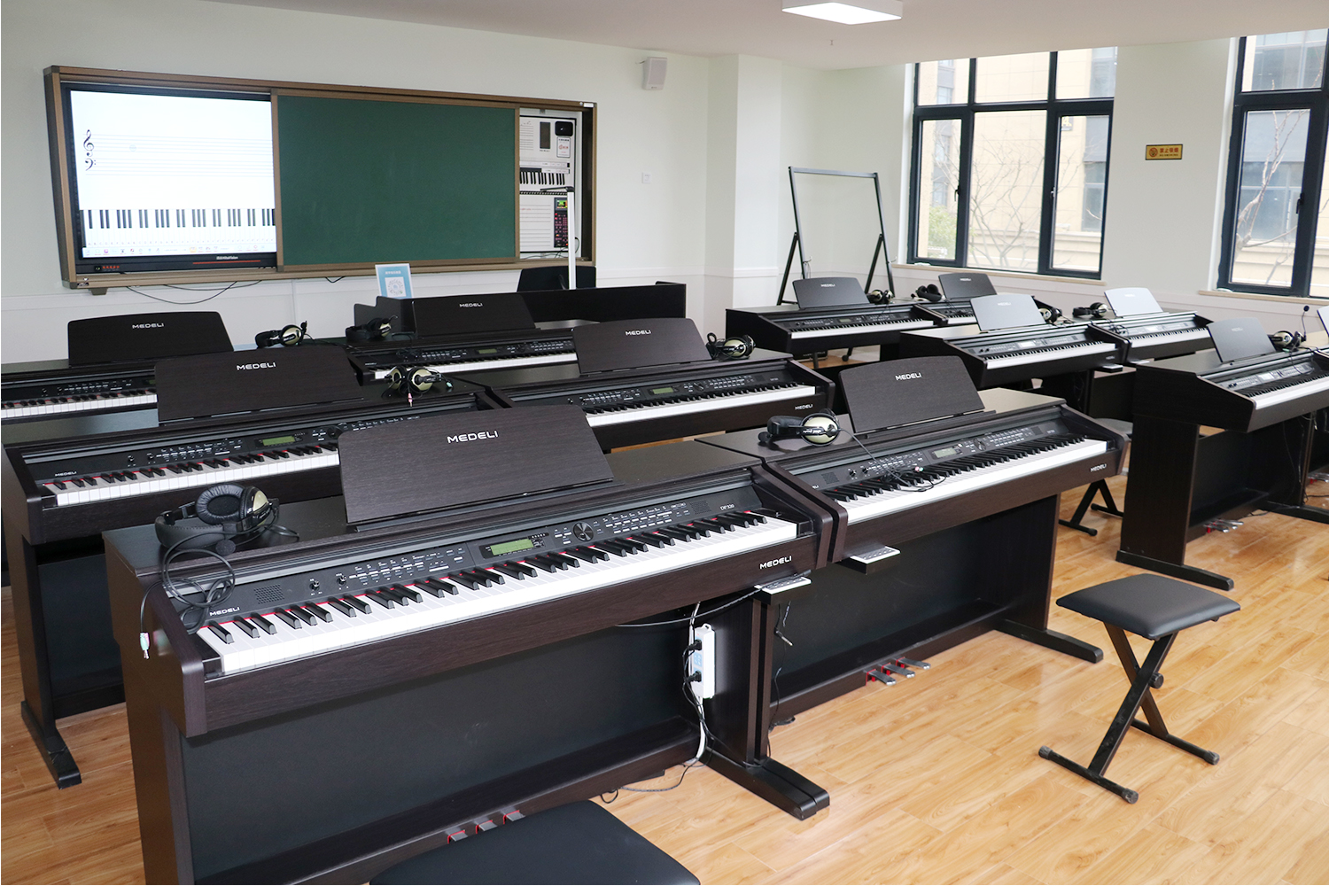 数字音乐教室建设方案 教育装备整合