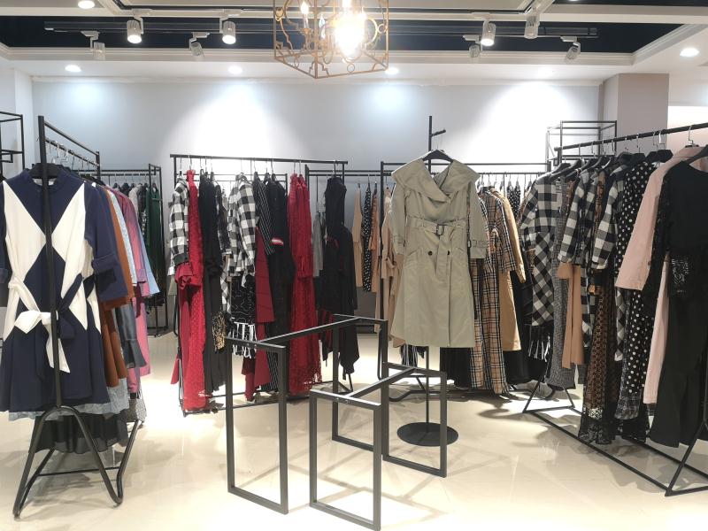 太和深圳品牌折扣批发品牌折扣女装进货渠道一手货源供应