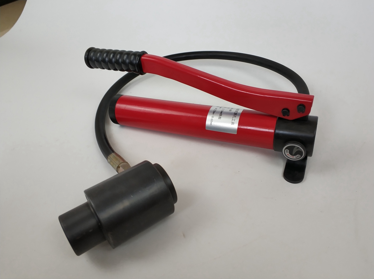 各地资质均可办理油压分离式穿孔工具0-120mm电力资质升级