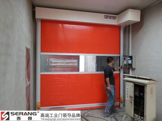 青岛西朗教你如何选择优质快速门