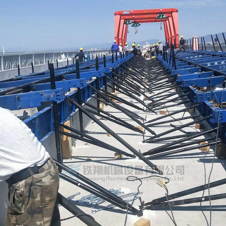 轨排支撑架地铁铺架工装心操作