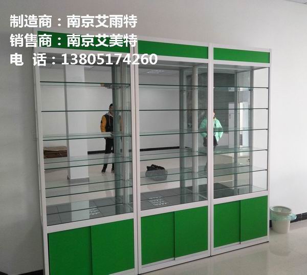 南京培训中心玻璃展示柜