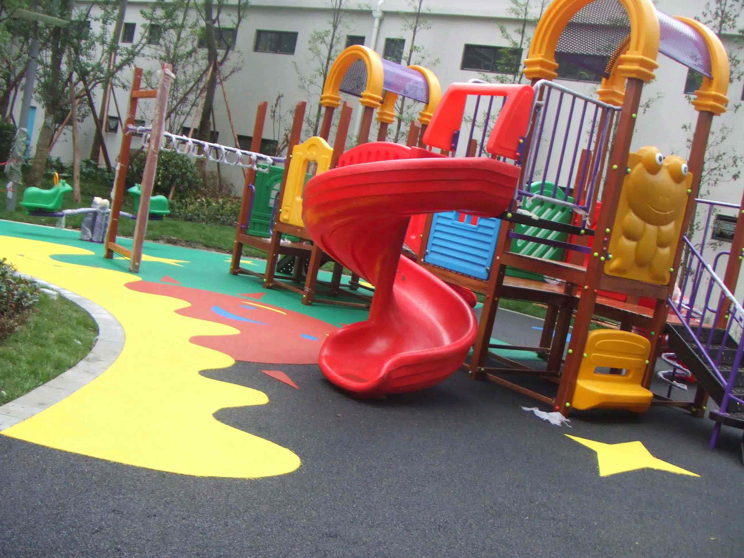 环保材料EPDM橡胶地垫幼儿园运动跑道标准地面施工工程地亿建设
