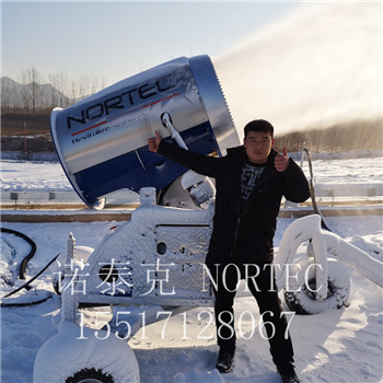 北京造雪机介绍 大批量人工降雪设备造雪机价格