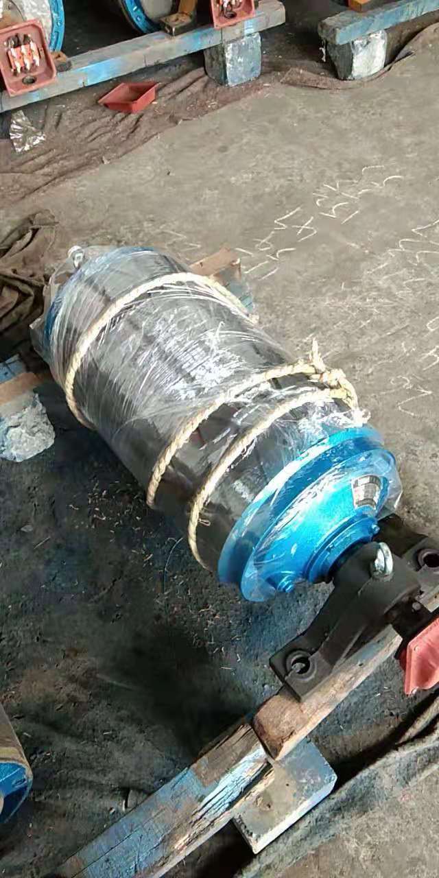 贵州遵义直径320内置5.5KW电动滚筒