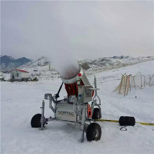 新疆大造雪量造雪机多少钱一台 可移动的人工造雪机