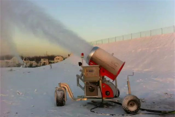 河南国产造雪机厂家大型人工造雪机价格