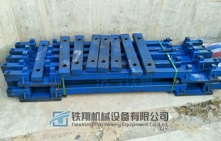 轨排调轨支架铺轨工装做工合理