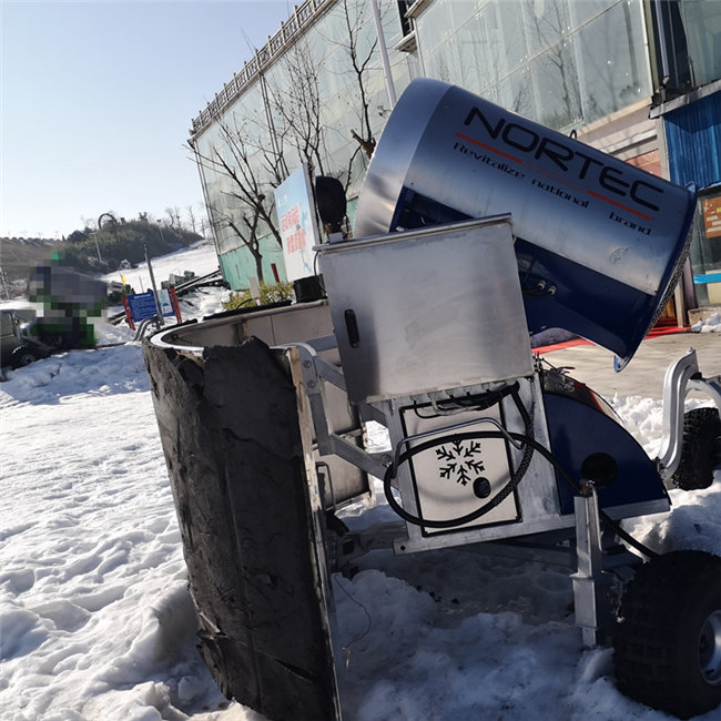 供应小型滑雪场造雪机 多功能造雪机