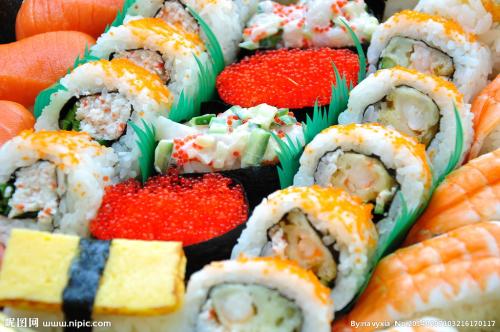 寿司加盟无需经验5㎡开店，日料加盟出餐快翻台率高