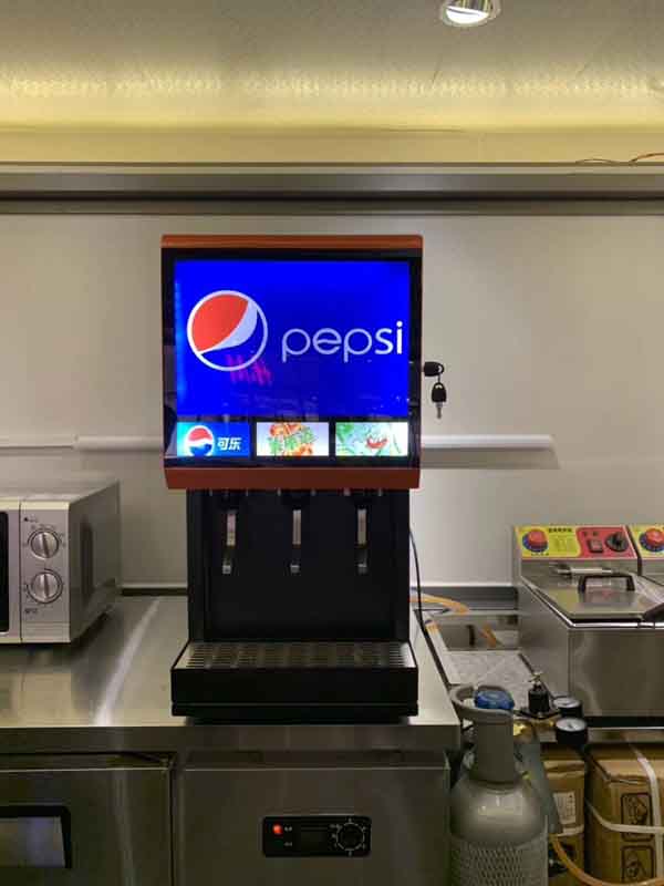 鹤壁汉堡店三头可乐机多少钱  饮料机可乐机厂家供应