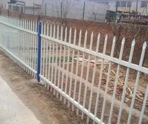 北辰区铁艺护栏定做、围栏围墙安装、草坪围栏定做