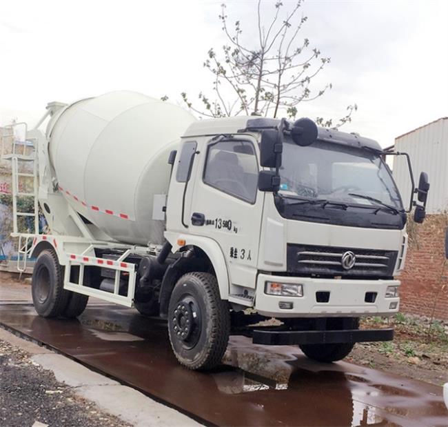 小型混凝土搅拌罐车 汽车底盘搅拌运输车 后驱轮式搅拌车可定制