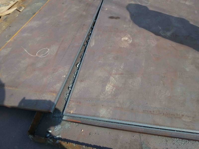 供应堆焊耐磨板10+8 8+6高硬度高铬复合耐磨板 双金属复合耐磨板