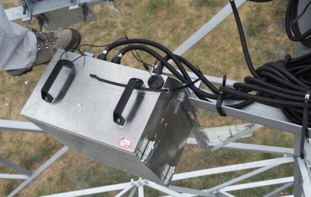 塔位信息准确的输电杆塔设备状态监测系统