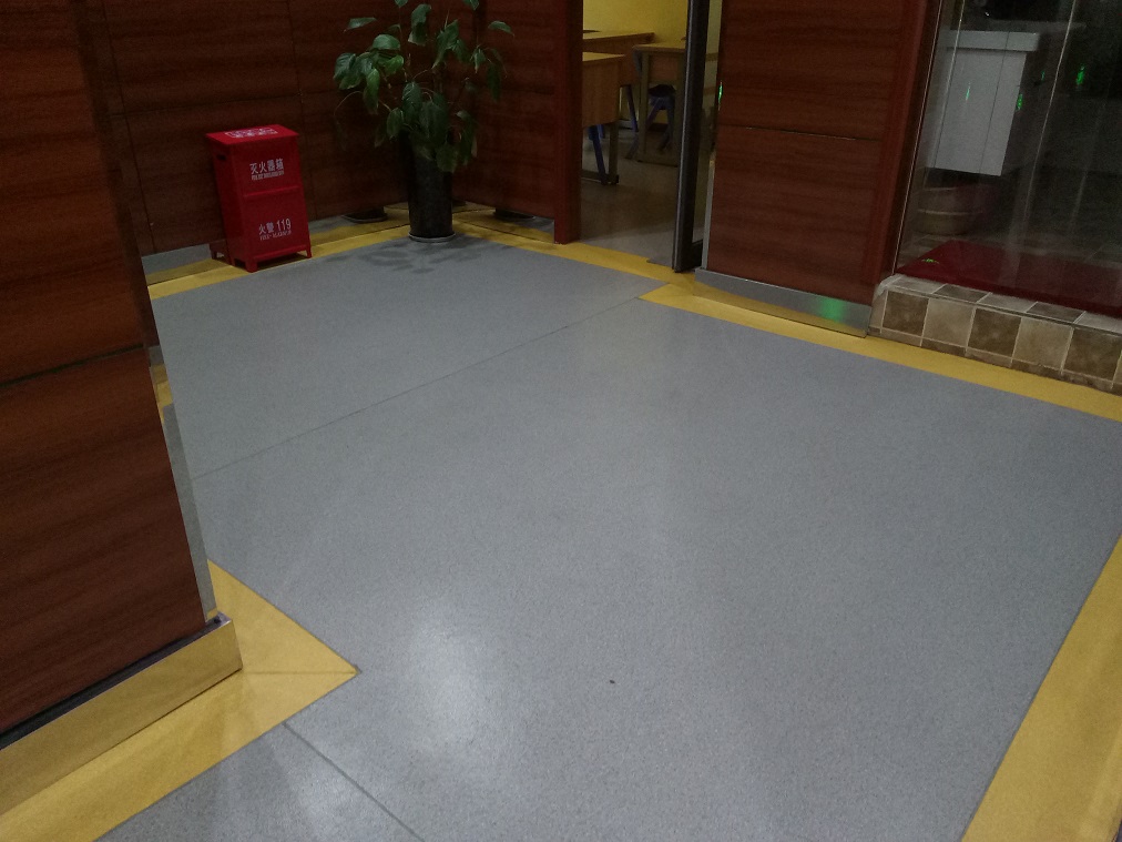 PVC塑胶地板仪陇地胶西餐厅PVC地胶供应商