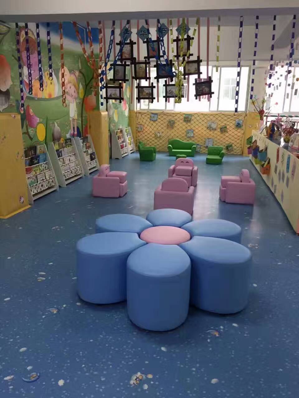 PVC塑胶地板蓬安地胶酒店幼儿园艺术地板