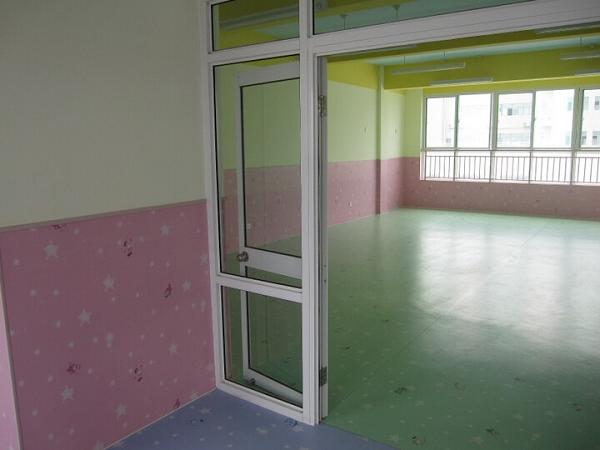 PVC塑胶地板蓬溪地胶写字楼卡通地板厂家