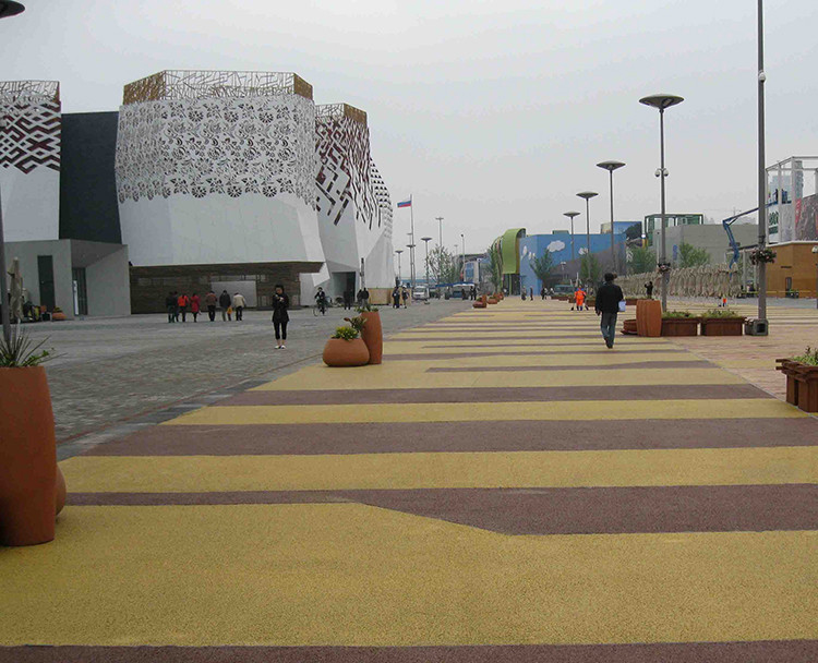 上海睿龙厂家生产销售透水混凝土彩色地坪