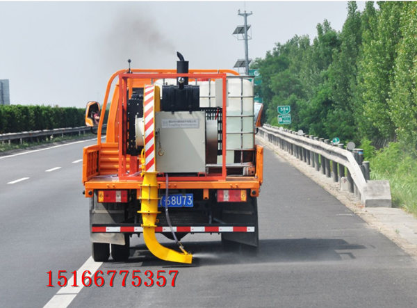 马路汽油吹扫机配备进水接口车载道路吹风机