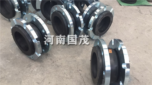 酒泉大翻边耐油橡胶接头的优点