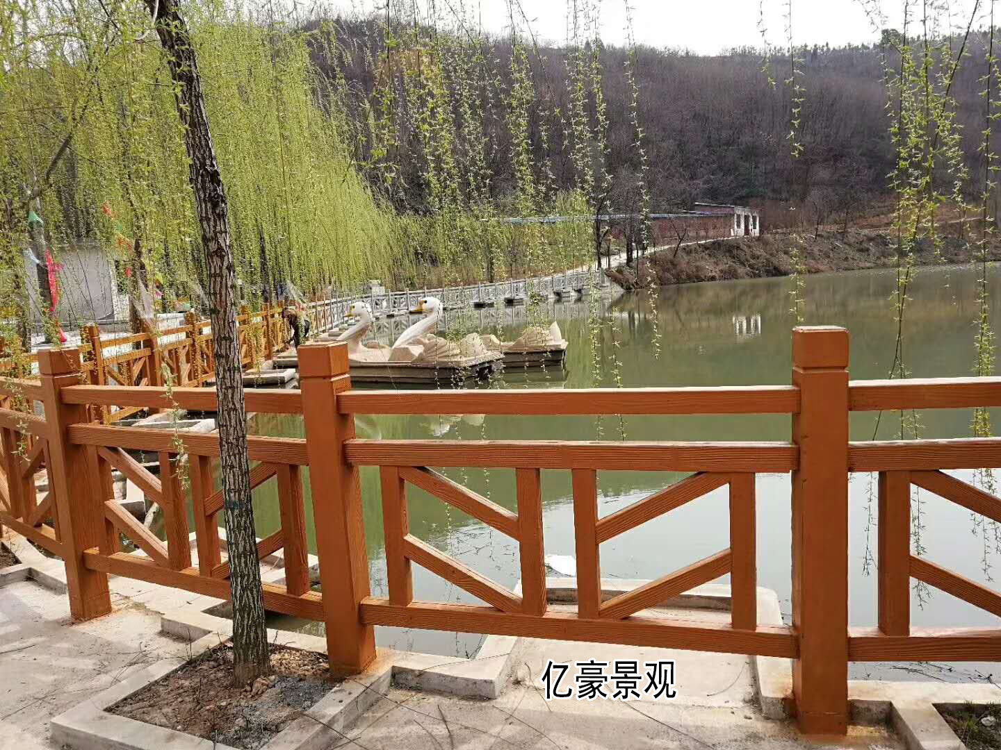 福建泉州仿木栏杆美丽乡村建设,漳州仿木护栏水泥制作