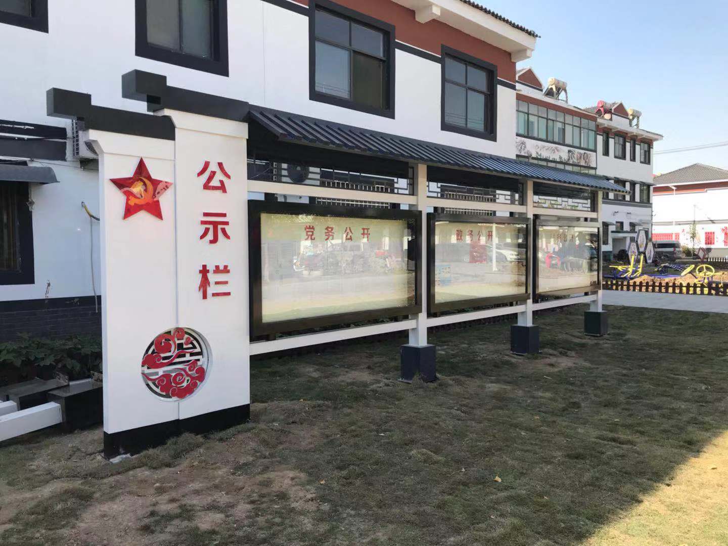 宣传栏公交站台灯箱公交站台地铁公交站台