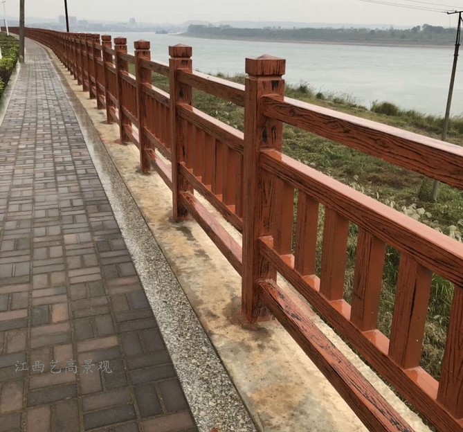 杭州水泥仿木栏杆厂家预制图片，宁波混凝土围栏护栏的特点有哪些？